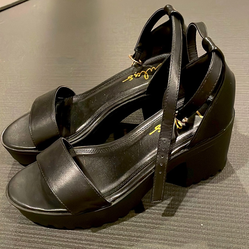 Chunky heels - Picture 2 of 4